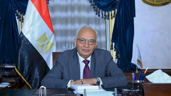 في اليوم الثاني لامتحانات الثانوية العامة ورغم انها مواد لاتضاف للمجموع : حالتي غش في الاقتصاد وحالة في الأحصاء