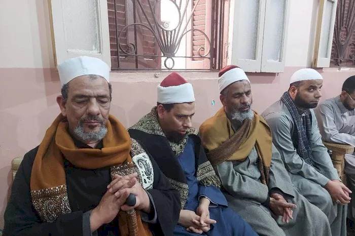 مكفوفين من اسرة واحدة فى المنيا :  استكملوا مشوار حياتهم ما بين التعليم في الكليات والمعاهد الأزهرية وتحفيظ القرآن الكريم