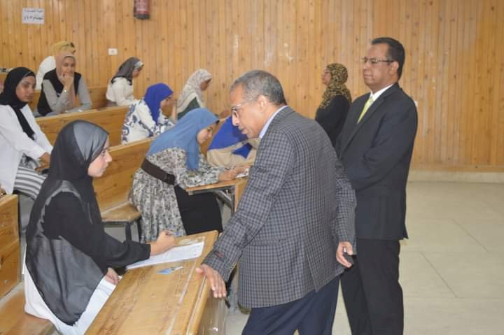 طلبة حقوق يودعون الامتحانات اليوم