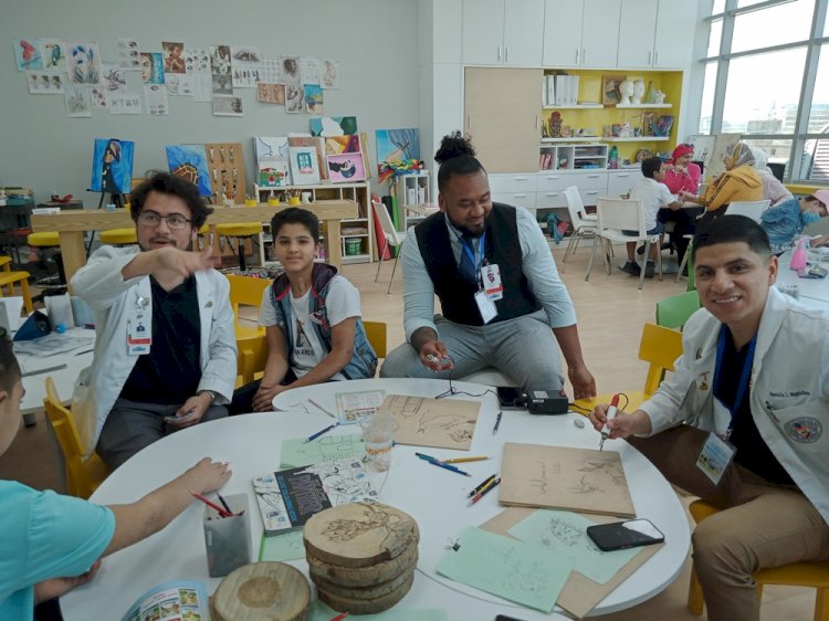 مستشفي 57357 تستقبل وفد من صيدلة تكساس للتدريب علي الصيدلة الاكلينيكية