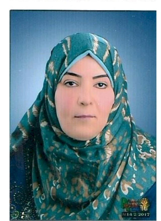 رجاء الفولى ومن ثقوب الليل ينحدرون