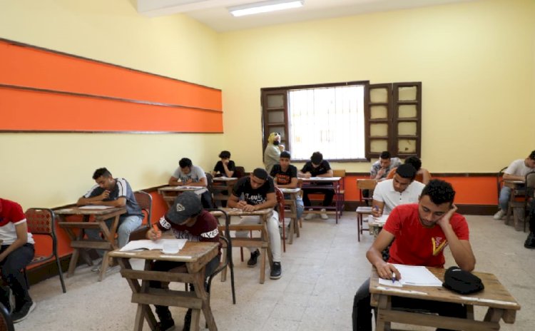 صفحات الغش تتلاعب بعقول الطلبة في مادة الديناميكا