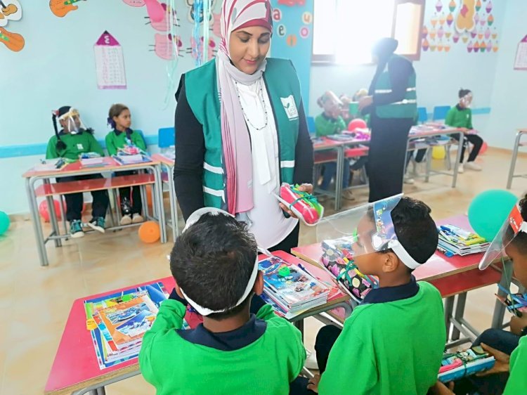 نائب محافظ قنا يشهد حفل تخرج طلاب مدارس التعليم المجتمعي