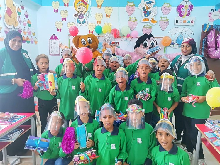 نائب محافظ قنا يشهد حفل تخرج طلاب مدارس التعليم المجتمعي