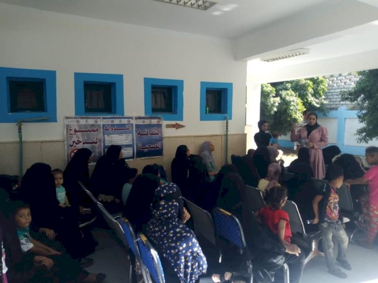 الكشف على ١٣٠٠ مواطن فى قافلة طبية مجانية بدشنا ضمن " حياة كريمة "