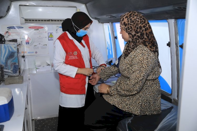 محافظ سوهاج يدشن إطلاق الحملة القومية " 100 يوم صحة " ويتفقد فرق العمل المشاركة