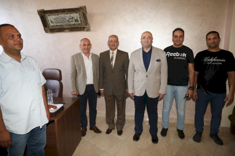 محافظ بنى سويف يُهنئ العاملين بإدارات ومكاتب الديوان العام بمناسبة عيد الأضحى المبارك