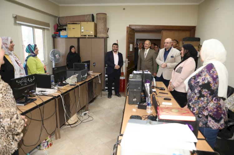 محافظ بنى سويف يُهنئ العاملين بإدارات ومكاتب الديوان العام بمناسبة عيد الأضحى المبارك