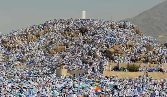 اليوم الإثنين أول المناسك حجاج بيت الله الحرام يقضون يوم التروية بـ"منى"