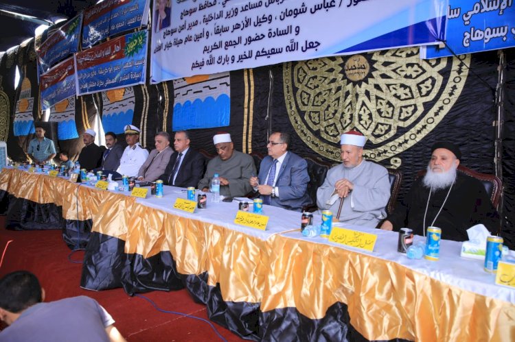 بحضور الآلاف..  محافظ سوهاج ومدير الأمن يشهدان صلح أبناء العمومة من عائلة "البوابة" بالبلينا