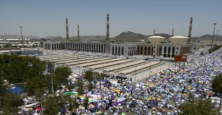 يوم عرفه أقدس أيام السنه