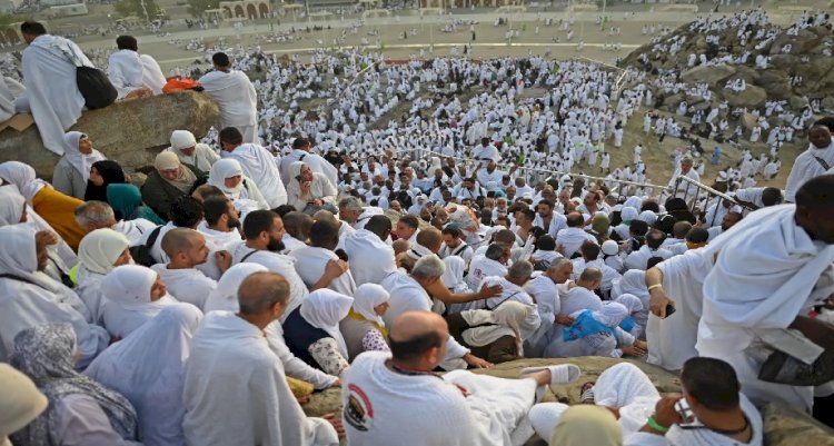 الهيئة العامة للإحصاء : وصل عدد الحجاج هذا العام 1,845,045حاجا وحاجه