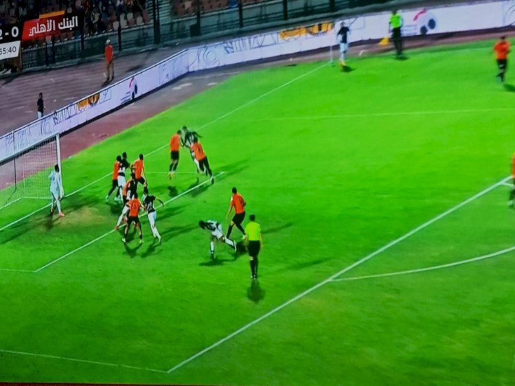 الأهلي يضحى بالبنك الأهلي بثلاثية