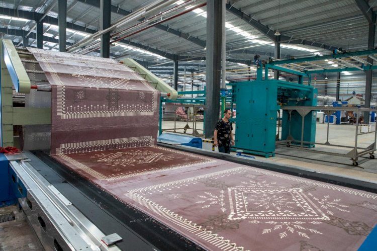 من محور للتنمية.. لمركز إقليمي لوجيستي صناعي على ضفتي القناة