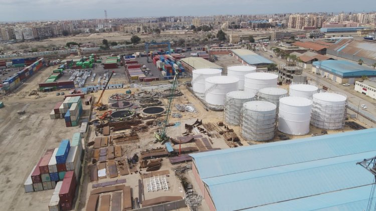 من محور للتنمية.. لمركز إقليمي لوجيستي صناعي على ضفتي القناة