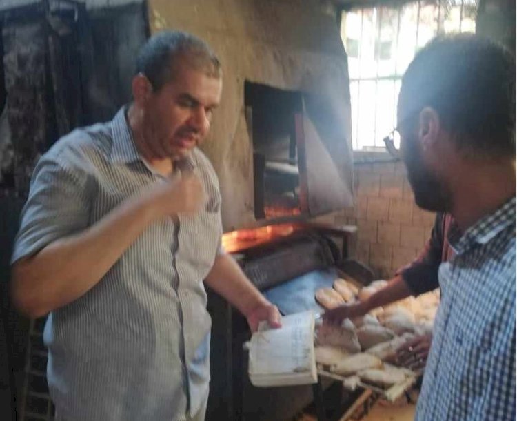 ٣٣ مخالفة تموينية خلال حملة مكبرة على الأسواق فى مركزين بالمنيا