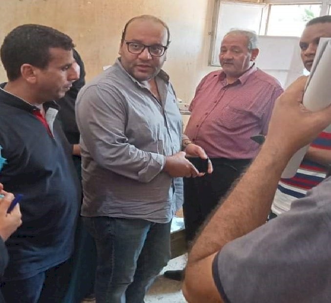 الدكتور أشرف الأحمر يقوم جولة تفقدية لمستشفيات نجع حمادى