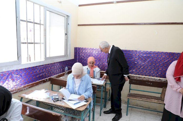 حجازي وحنفي  يتفقدان لجان الثانوية العامة بمدرستي STEM وخالد بن الوليد