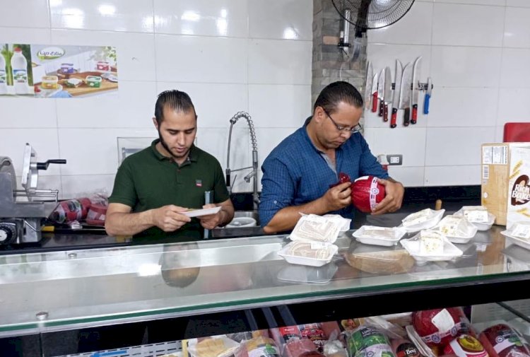 تموين المنيا يضبط مصنع منظفات بدون ترخيص وتحرير 232 مخالفة متنوعة