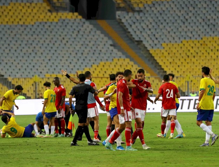 5 نقاط تفصل درع الدوري عن خزينة الأهلي