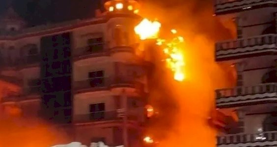 حريق هائل في سوق جمصة ومحاولات محاصرة النيران مستمرة