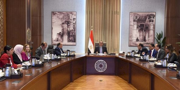 رئيس الوزراء يطالب بالاسراع في برنامج  رد الاعباء التصديرية