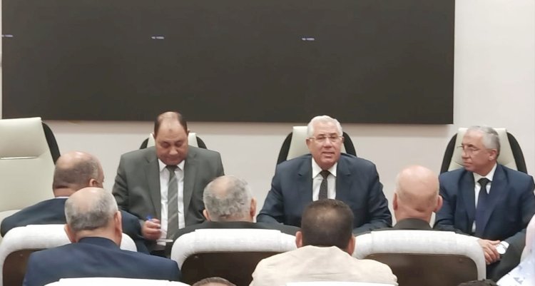 السيد القصير: اجتماع الباحثين بالزراعة لزيادة الإنتاج الزراعي لتحقيق التنمية الشاملة
