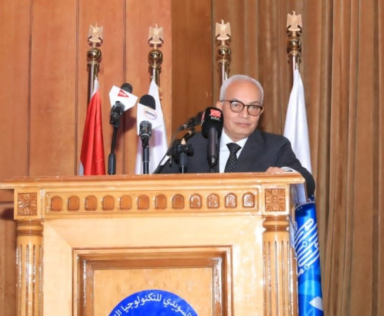 رضا حجازي يشهد حفل تخرج الدفعة الثانية لطلاب مدرسة السويدى للتكنولوجيا التطبيقية