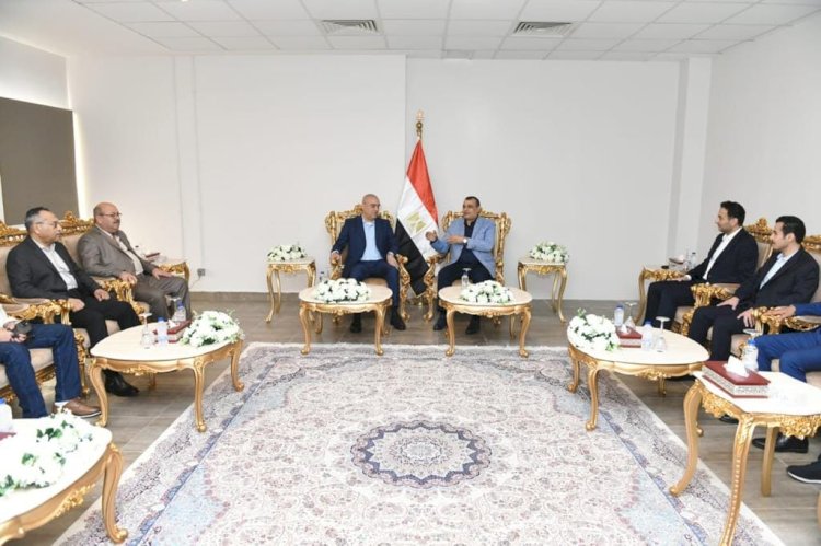 وزيرا الإنتاج الحربي والإسكان يتفقدان مصنع إنتاج المصاعد الكهربائية