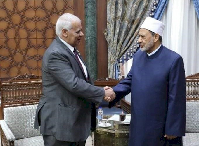 رئيس حزب مصر القومي يهنيء شيخ الأزهر الشريف