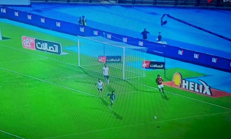 شوط أول سلبي بين الأهلي وحرس الحدود