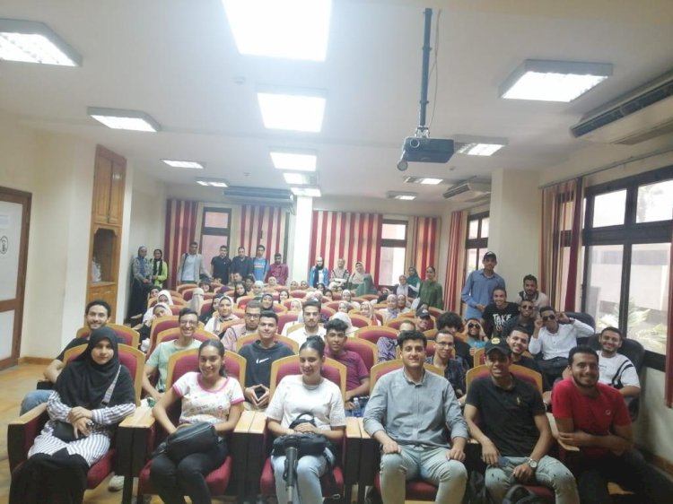 الزراعة: تكنولوجيا الأغذية يختتم فاعليات البرنامج التدريب الصيفى المجانى لطلاب جامعات عبن شمس والمنيا والفيوم والمنوفية