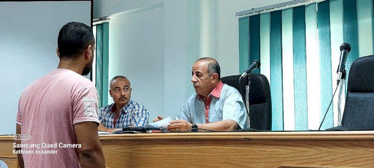 رئيس مدينة الغردقة  يعقد  لقاء المواطنين الدورى