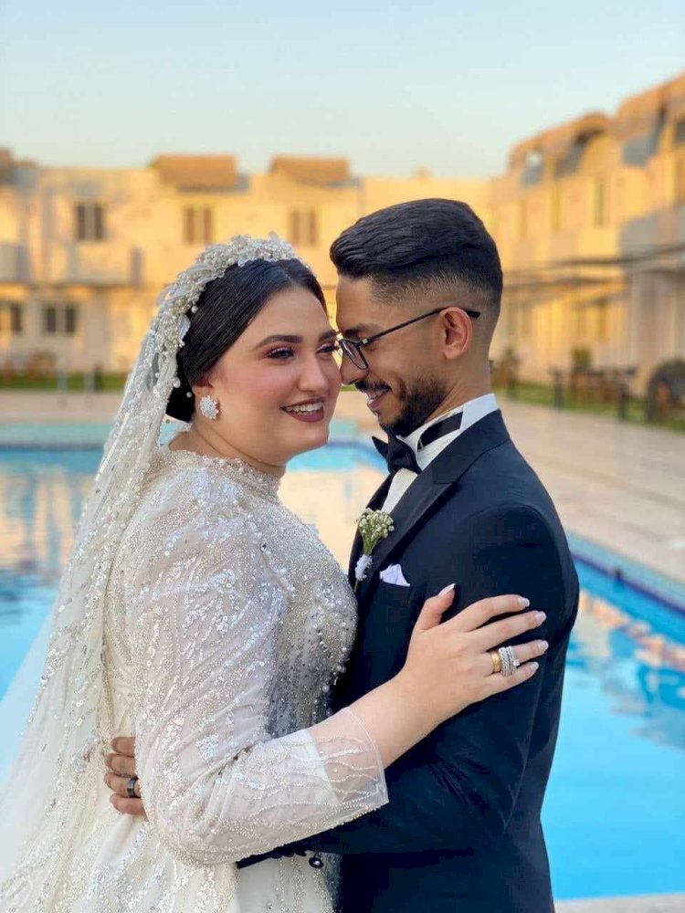 مبروك محمد وميرنا وللشاعرة كريمة ثابت