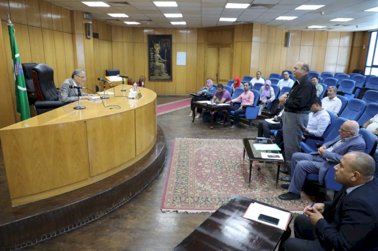 محافظ المنيا يترأس اجتماع مجلس إدارة المنطقة الصناعية ويناقش عددا من الملفات لدعم الصناعة ودفع عجلة الاستثمار