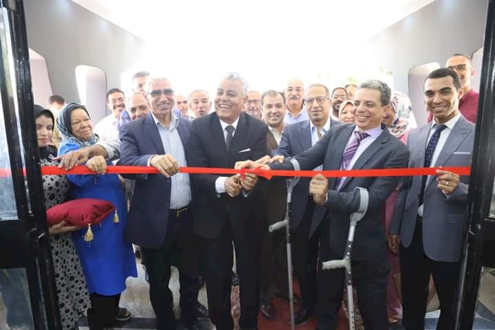 افتتاح معامل جديدة بكلية العلوم بجامعة جنوب الوادى