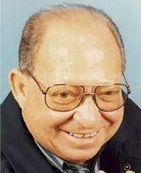 عاطف سالم.. 21 عامًا على رحيل مجسد هموم الطبقة الوسطى