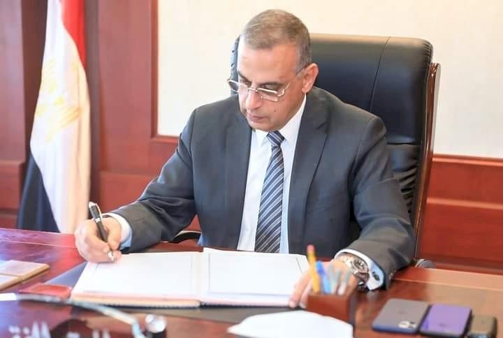 الفقي:  الاحد العمل اون لاين حتي نهاية اغسطس