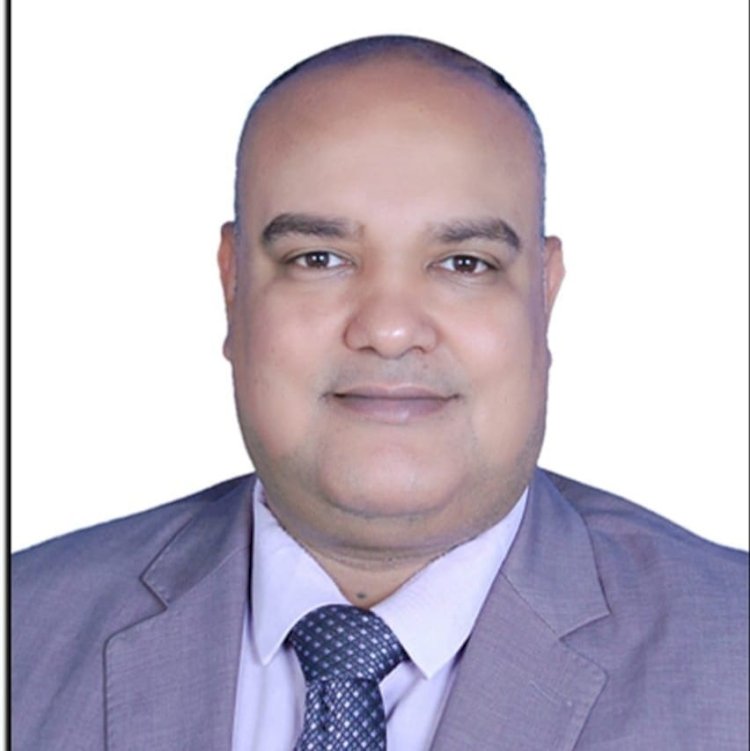 هل يمكن نقد مقاطع الريلز نقدا أدبيا؟