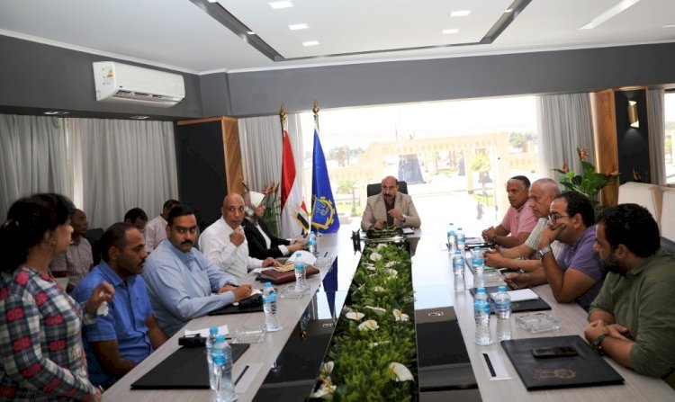 حل فوري لمشكلة المياه الجوفية بخور عواضة بأسوان