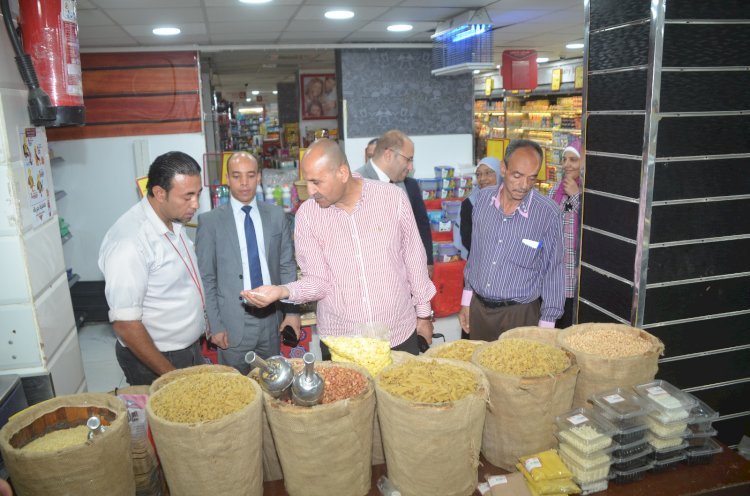 التحفظ علي دقيق مدعم ولحوم غير صالحة ببني سويف