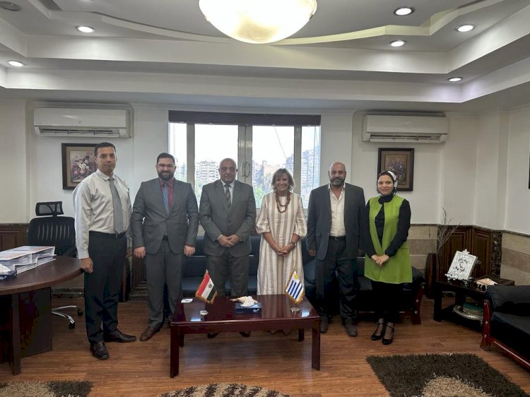 رئيس الخدمات البيطرية يلتقي سفيرة اوروجواي لبحث التعاون في الثروة الحيوانية