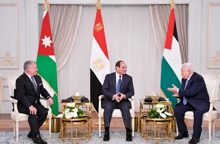بيان القمة الثلاثية بالعلمين:ضرورة إنهاء الاحتلال الإسرائيلي للأراضي الفلسطينية