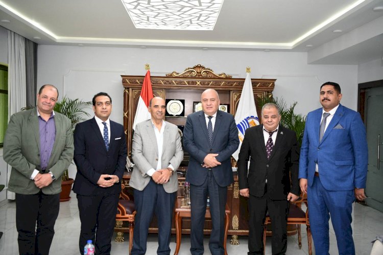 محافظ قنا يلتقي الرئيس التنفيذي  لشركة النهضة للصناعات