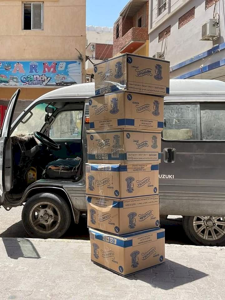 ضبط 573 قاروصة سجائر لدى المحتكرين بالبحرالأحمر