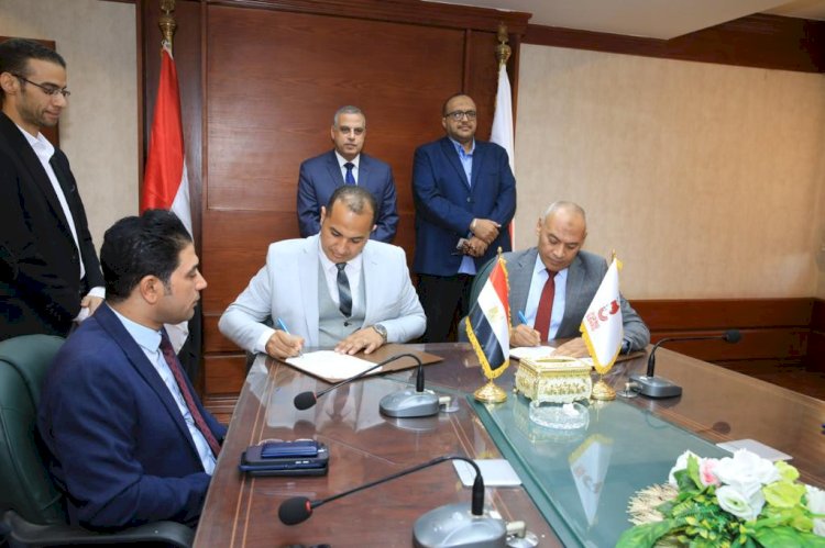 باستثمارات ٢ مليون الفقي يشهد  بروتوكولات بين شركة المياه ومستثمرين لتأجير اراضي الغابات الشجرية