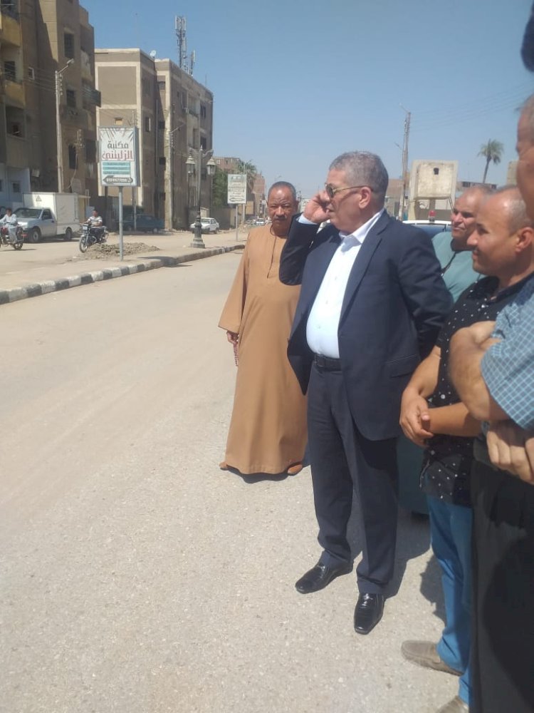 جولة لنائب دائرة أبو تشت وفرشوط لحل بعض المشاكل