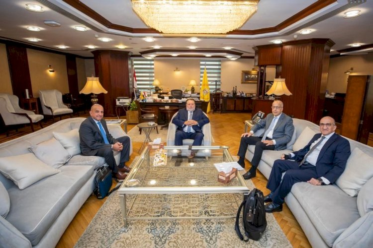 عبدالله والصديق بحثا تمتين العلاقات وتعزيز دور القطاع المصرفي