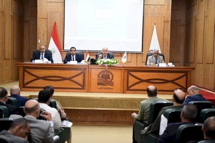 قرارات هامة  للمجلس التنفيذى لقنا برئاسة "الداودي"