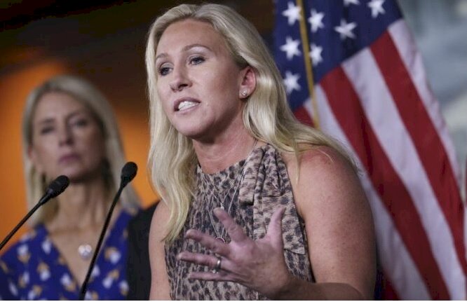 تايلور: الشعب الأمريكي يطالب بمحاسبة بايدن وعزله